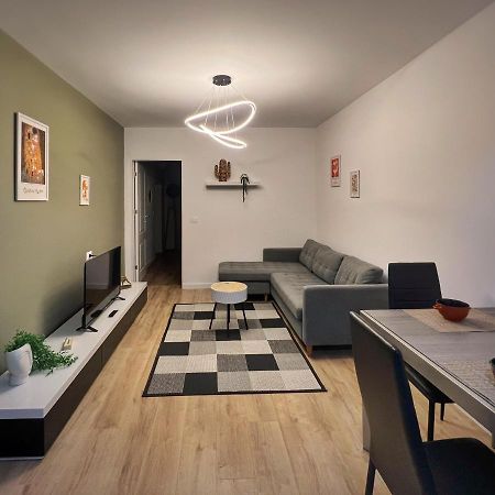 New Bazaar Cane Apartment 3 ティラナ エクステリア 写真