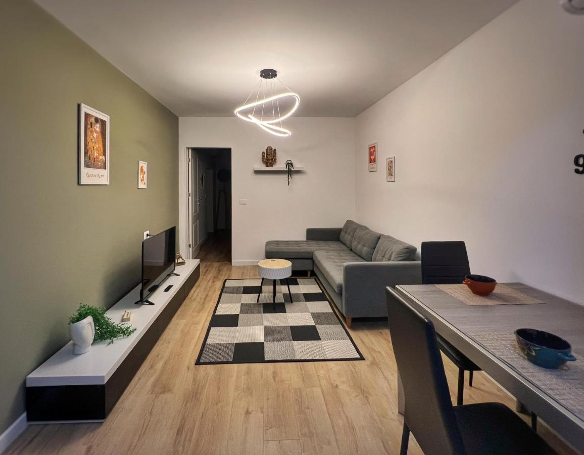 New Bazaar Cane Apartment 3 ティラナ エクステリア 写真