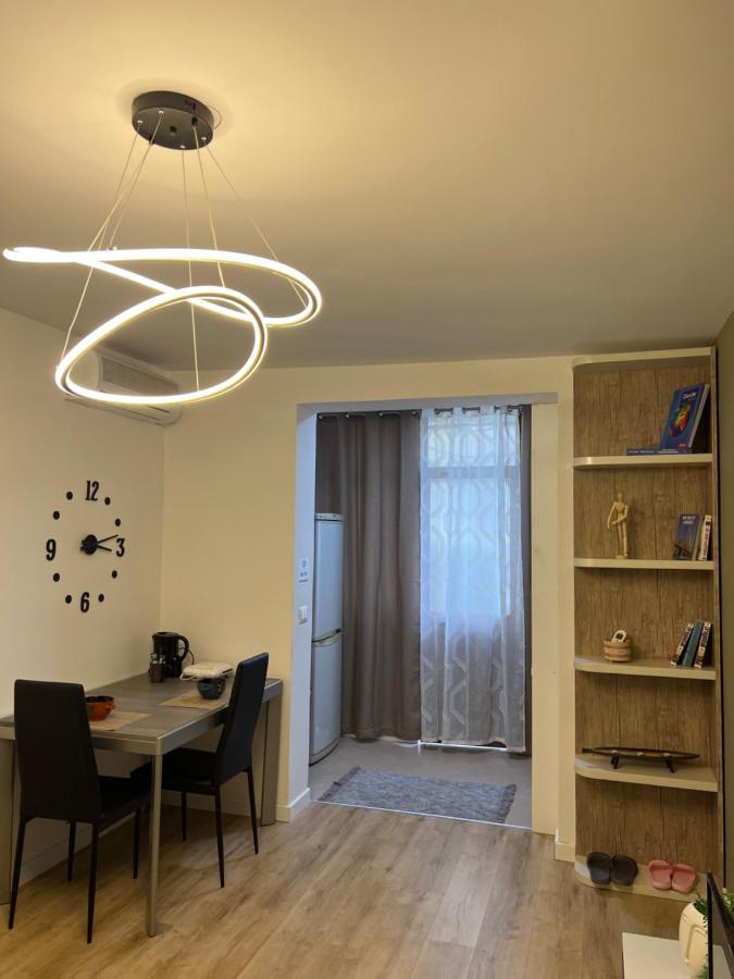 New Bazaar Cane Apartment 3 ティラナ エクステリア 写真